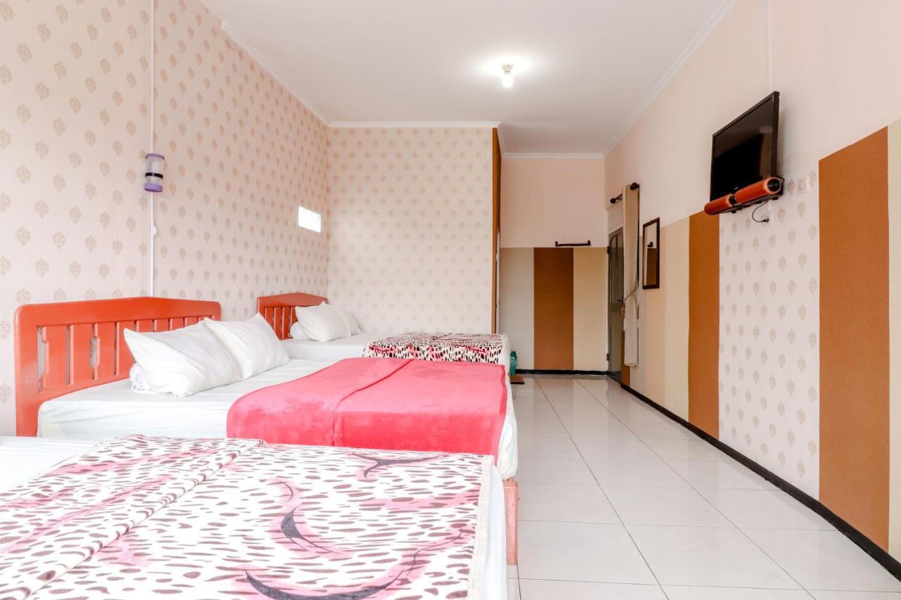 Hotel Bintang Malang Exteriör bild