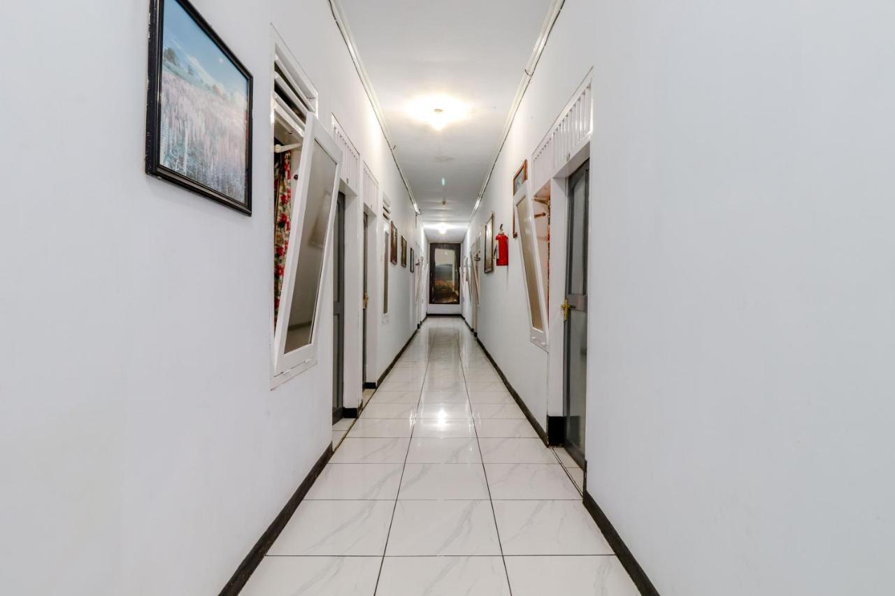 Hotel Bintang Malang Exteriör bild