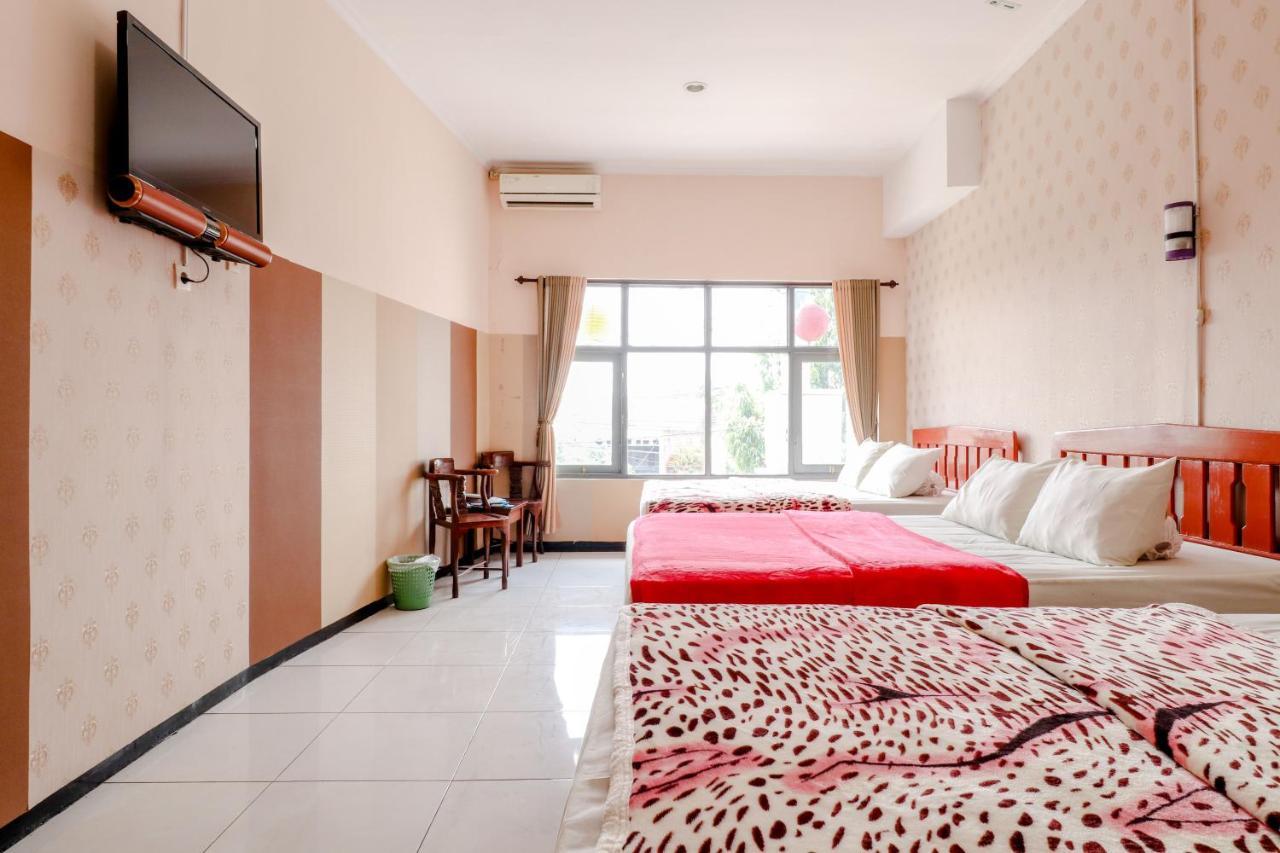 Hotel Bintang Malang Exteriör bild